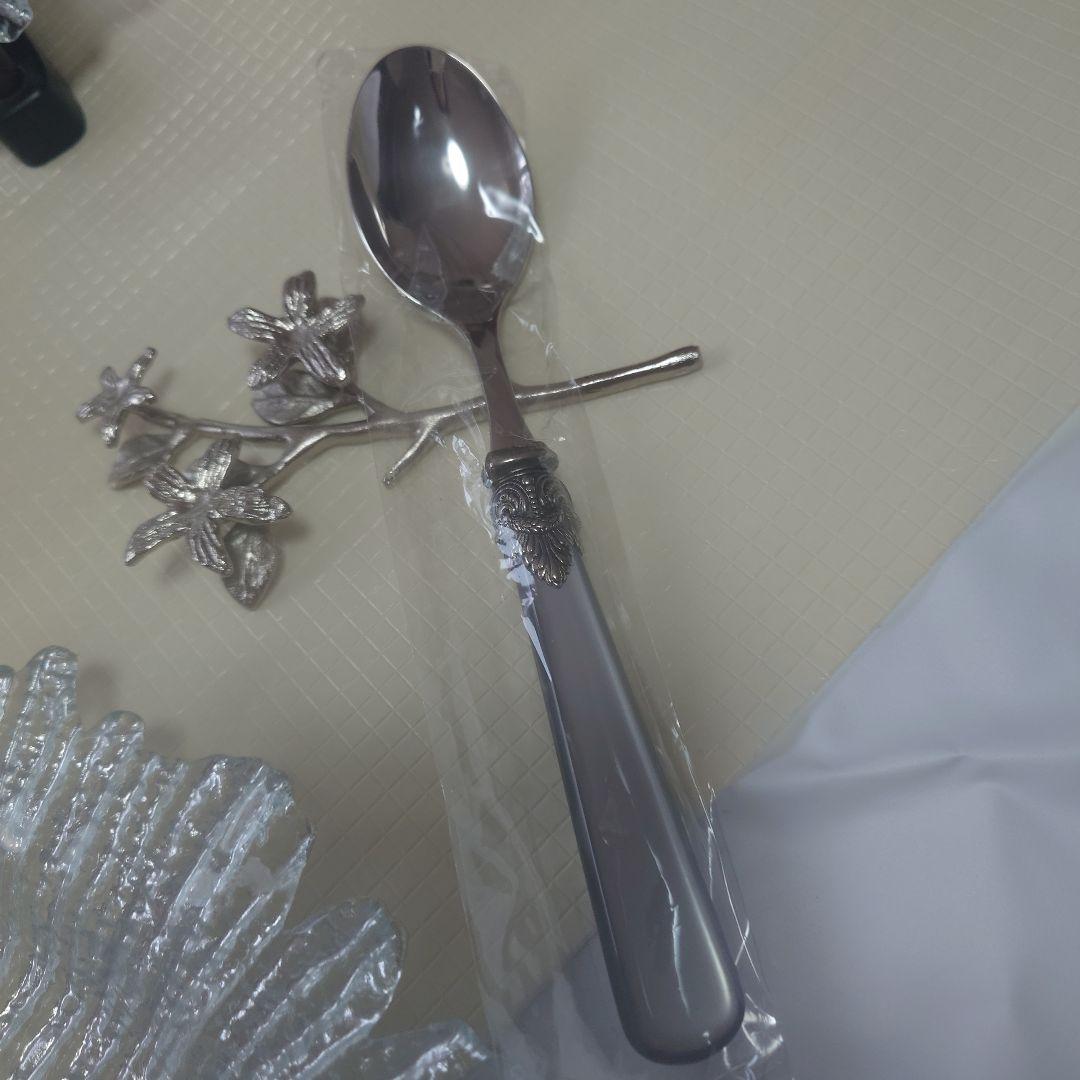 ・ナハトマン　他 　 ・お花型プレ-ト＆ フォォ-クナイフスプ-ン＆カトラリ-