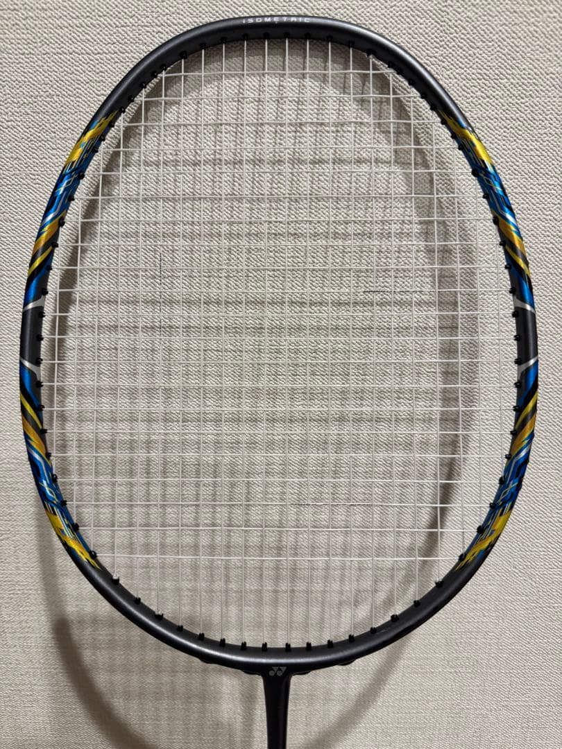 ヨネックス　アークセーバー3 バドミントンラケット
