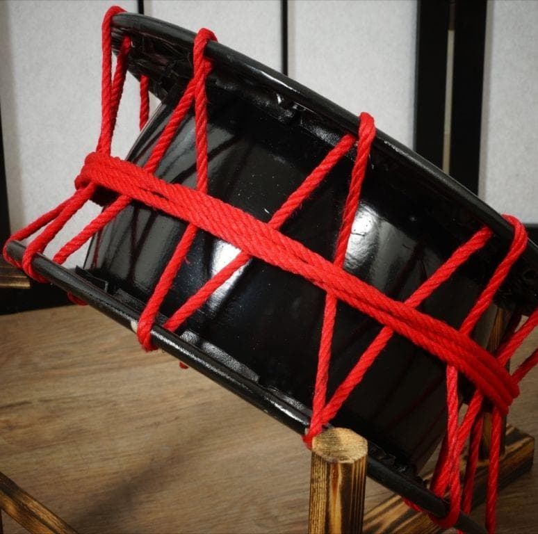 【新品・未使用】　牛革　和太鼓 締め太鼓・バチ付き・台付き