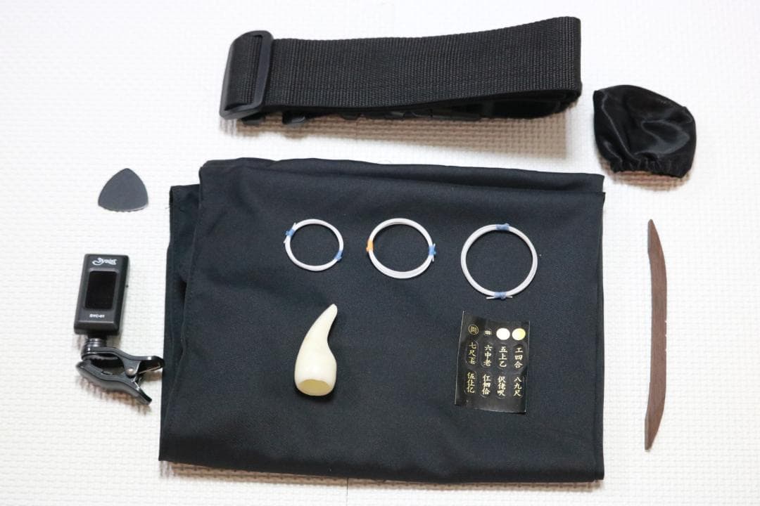 沖縄三線セット（人工皮張り）教本と初心者に必要なお得な付属品付