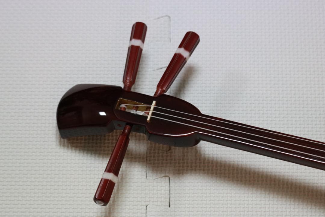 沖縄三線セット（人工皮張り）教本と初心者に必要なお得な付属品付