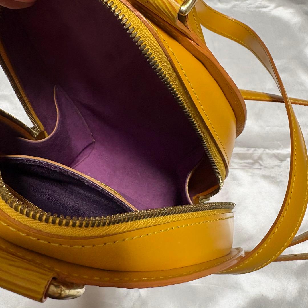 Louis Vuitton エピレザー バックパック イエロー