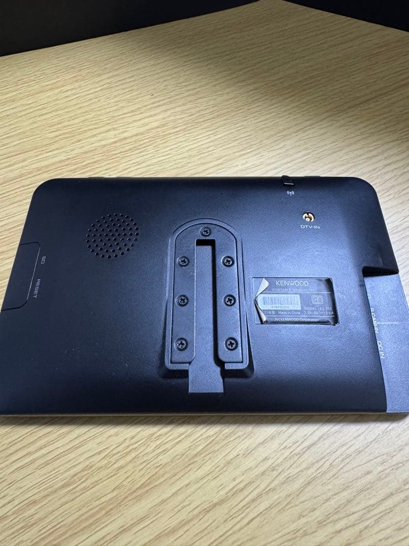 2021年製　KENWOOD ポータブルナビ EZ-750