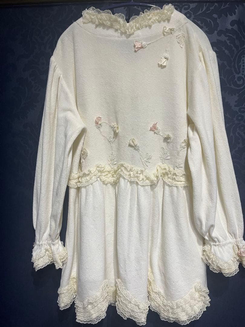 さえら　ヒスクローネ　パジャマ