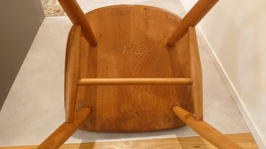 アーコール　フープバックチェア