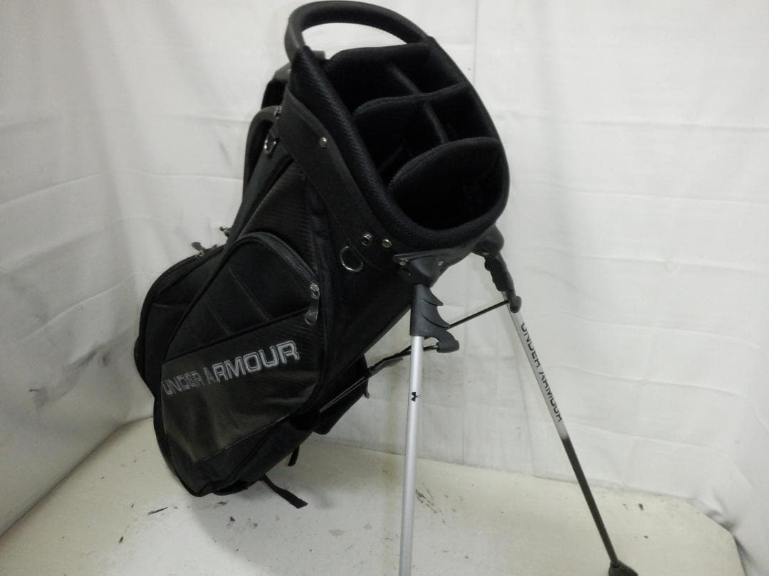 アンダーアーマー★UNDER ARMOUR★9.0型★入手困難★良品★スタンド