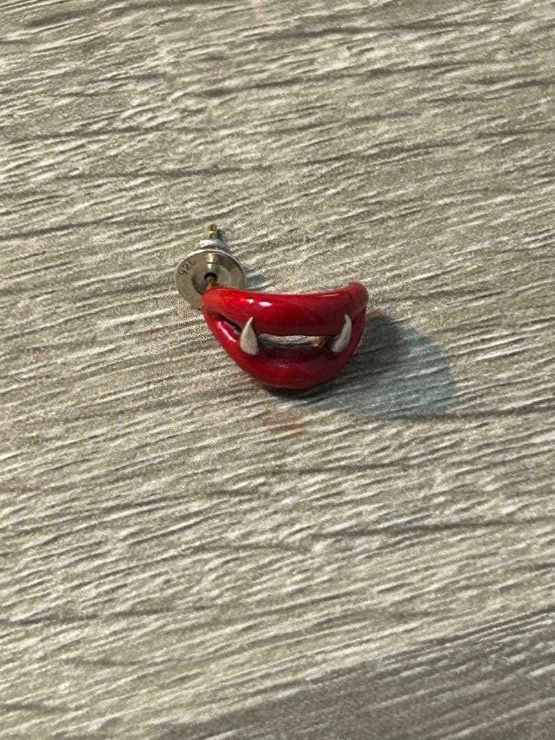 Yohji Yamamoto片耳ピアス　レッド　ヒップホップ　モード