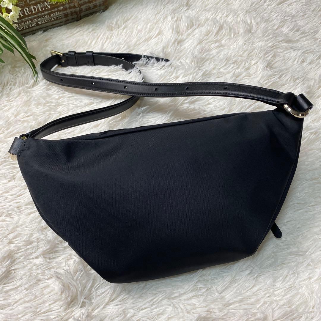 未使用に近い☆kate spade☆ケイトスペード☆ベルトバッグ黒