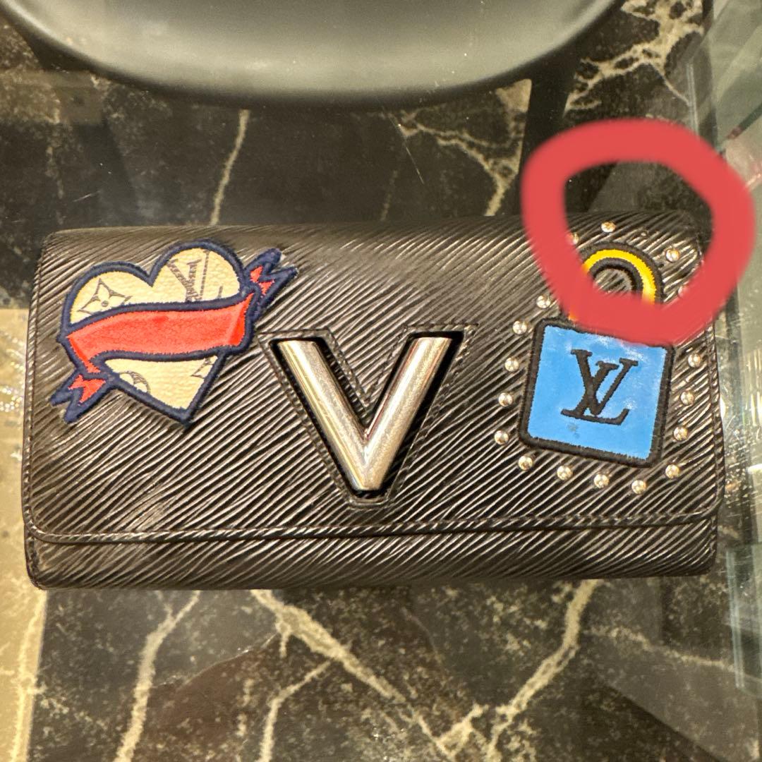 【訳あり】【レア】LOUIS VUITTON 長財布 エピレザー