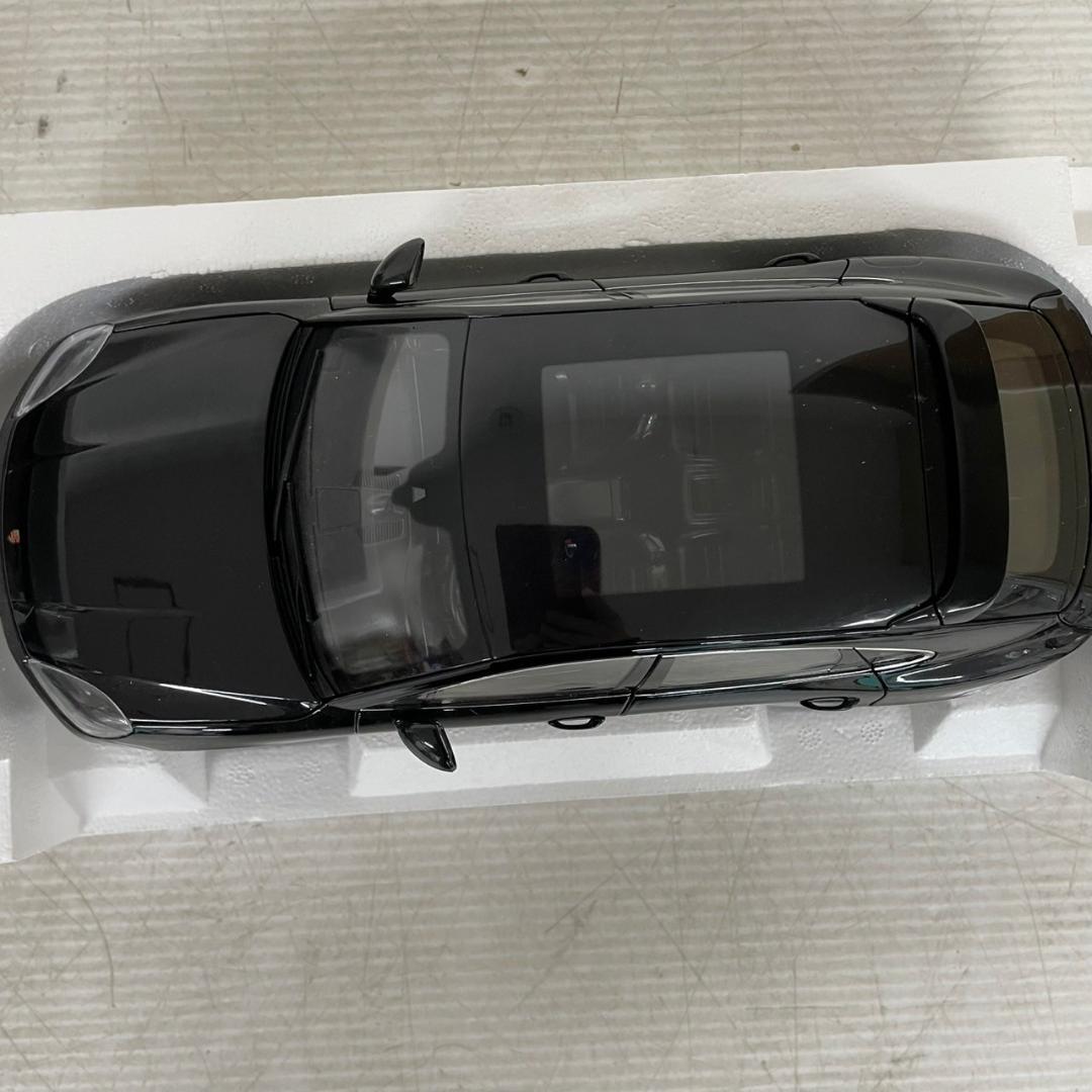 ノレブ ポルシェカイエン ターボ クーペ2019 1/18 ミニカー Y0945