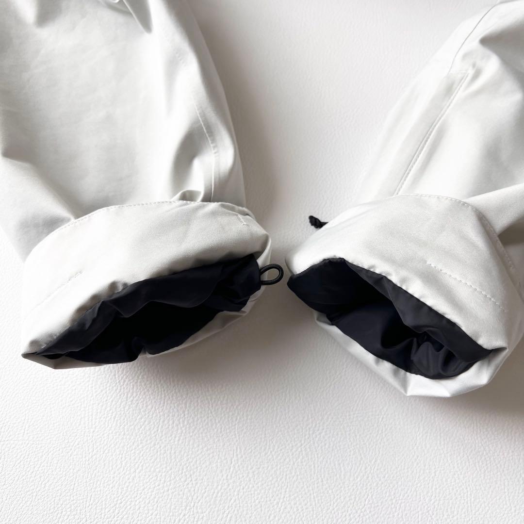 3256 バートン ジャケット ゴアテックス パウライン 白 グレー 近年