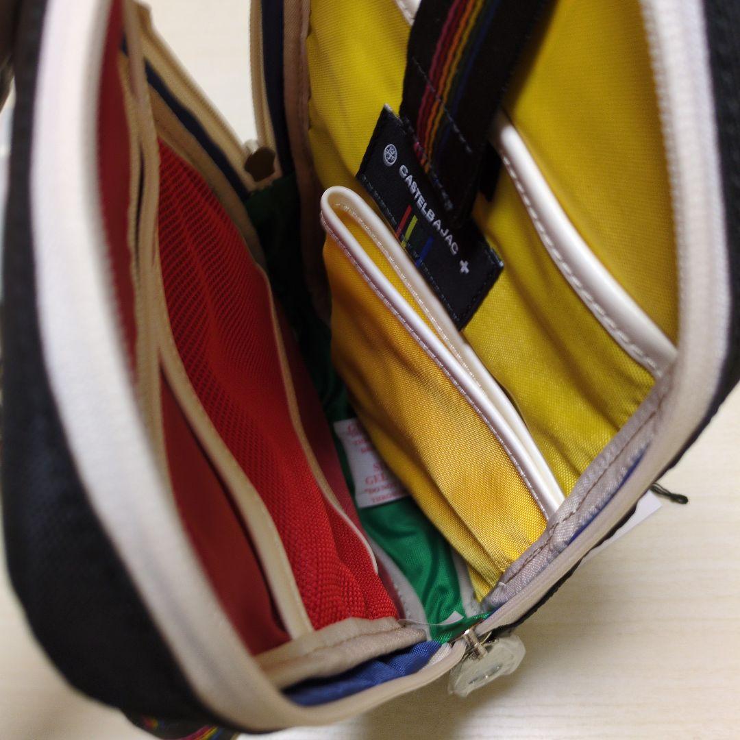 カステルバジャックのボディバッグ　ショルダーバッグ