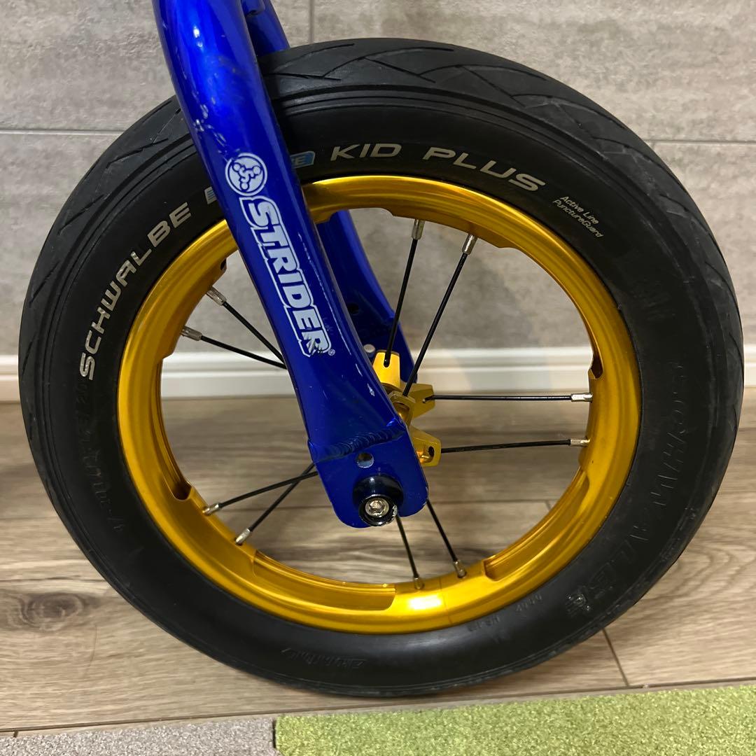 デ*や様 日本正規品　ストライダーSTRIDERPRO 青✖︎金　美品　レース用