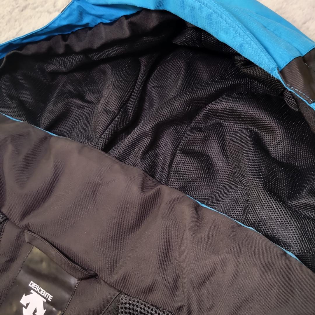 DESCENTE　スキーウェア　スマホ用ポケット　中綿　保温機能ヒートナビ　M