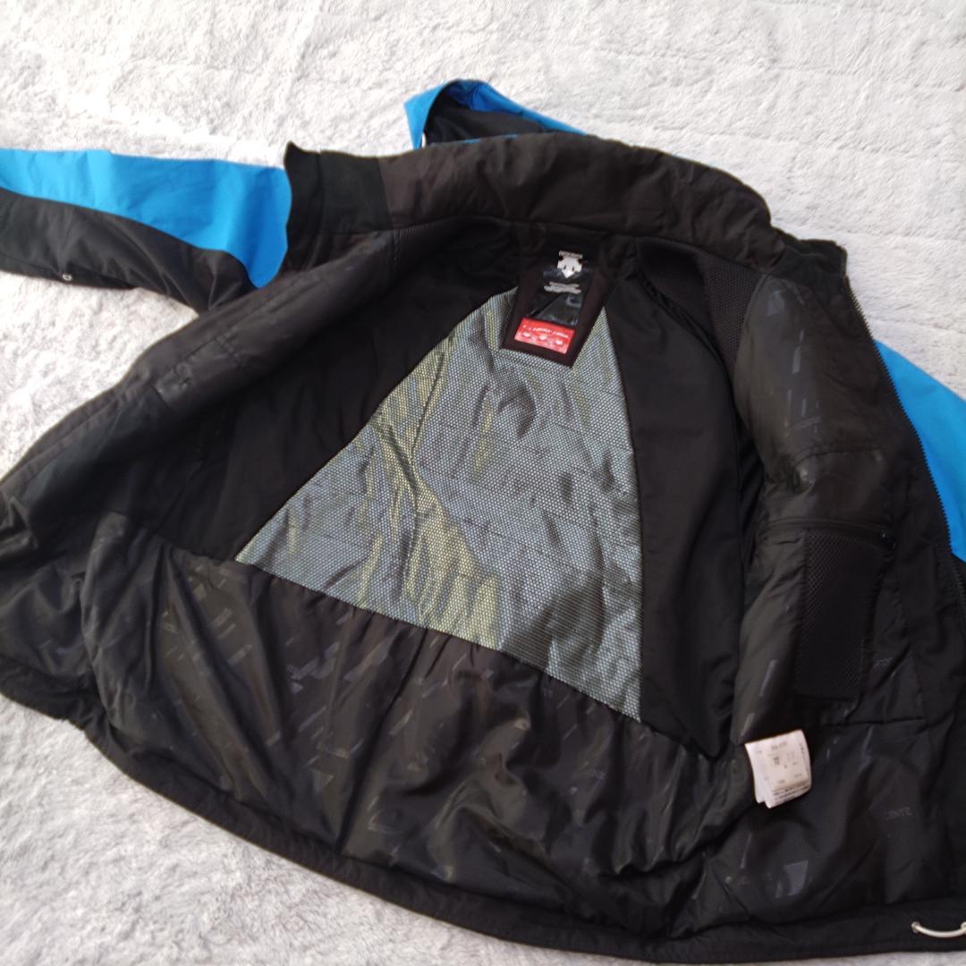 DESCENTE　スキーウェア　スマホ用ポケット　中綿　保温機能ヒートナビ　M