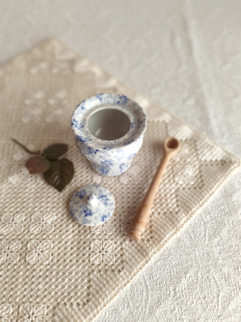 * antique mini ❀ 小さなお花柄 蓋付き ポット