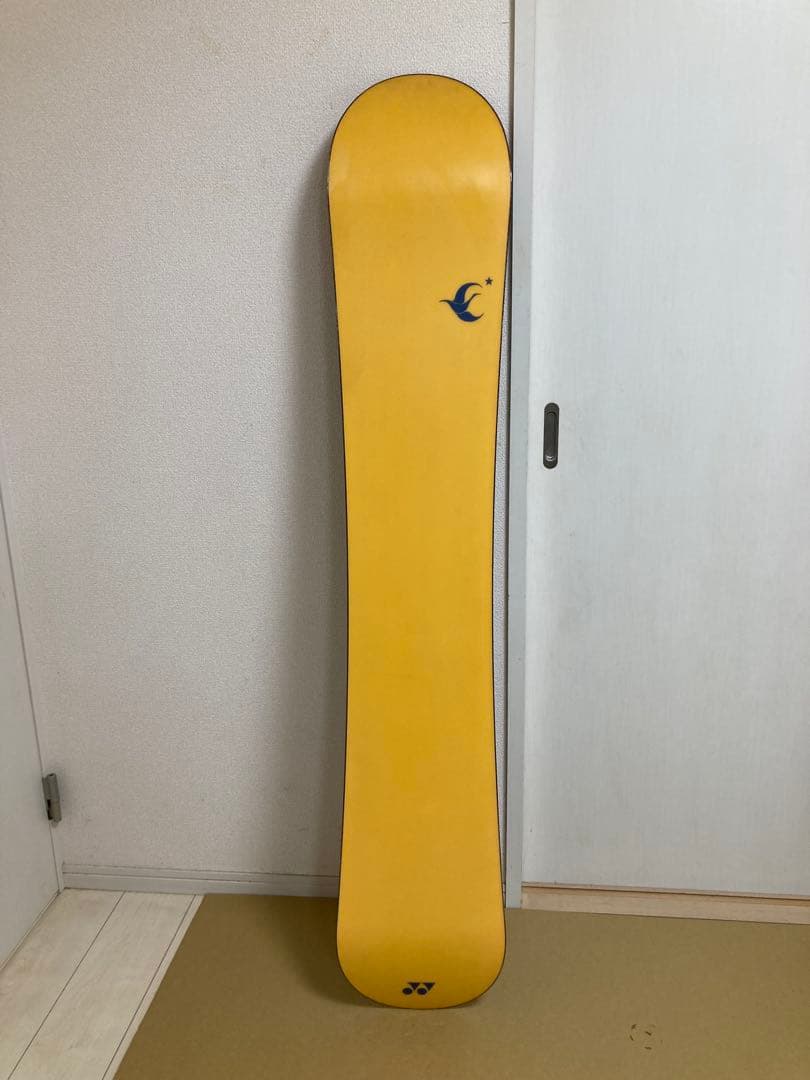 美品　YONEX スノーボード板156cm カーボン