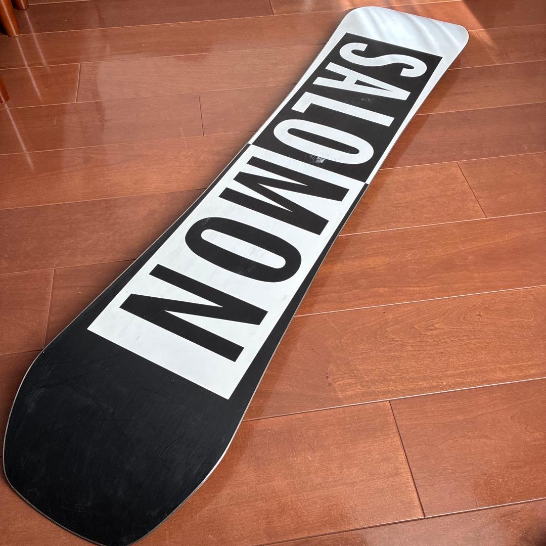 ジュニア用　ハックナイフ　130cm SALOMON スノーボード板　カバー付き