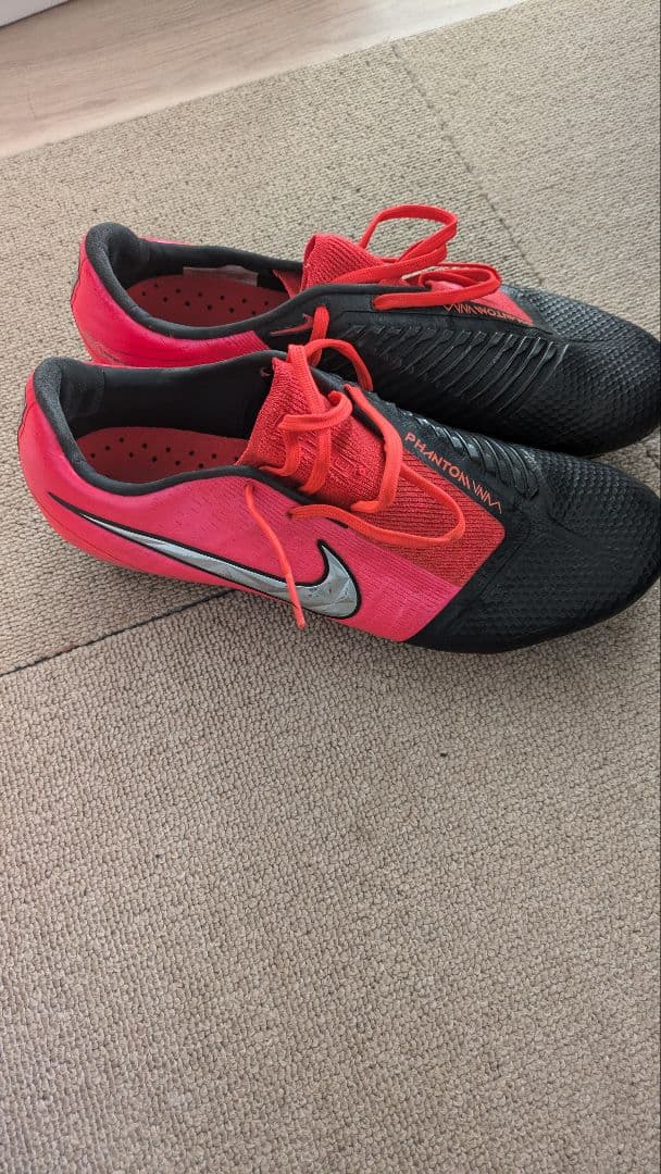 ナイキ　サッカースパイク ファントムヴェノムエリートHG