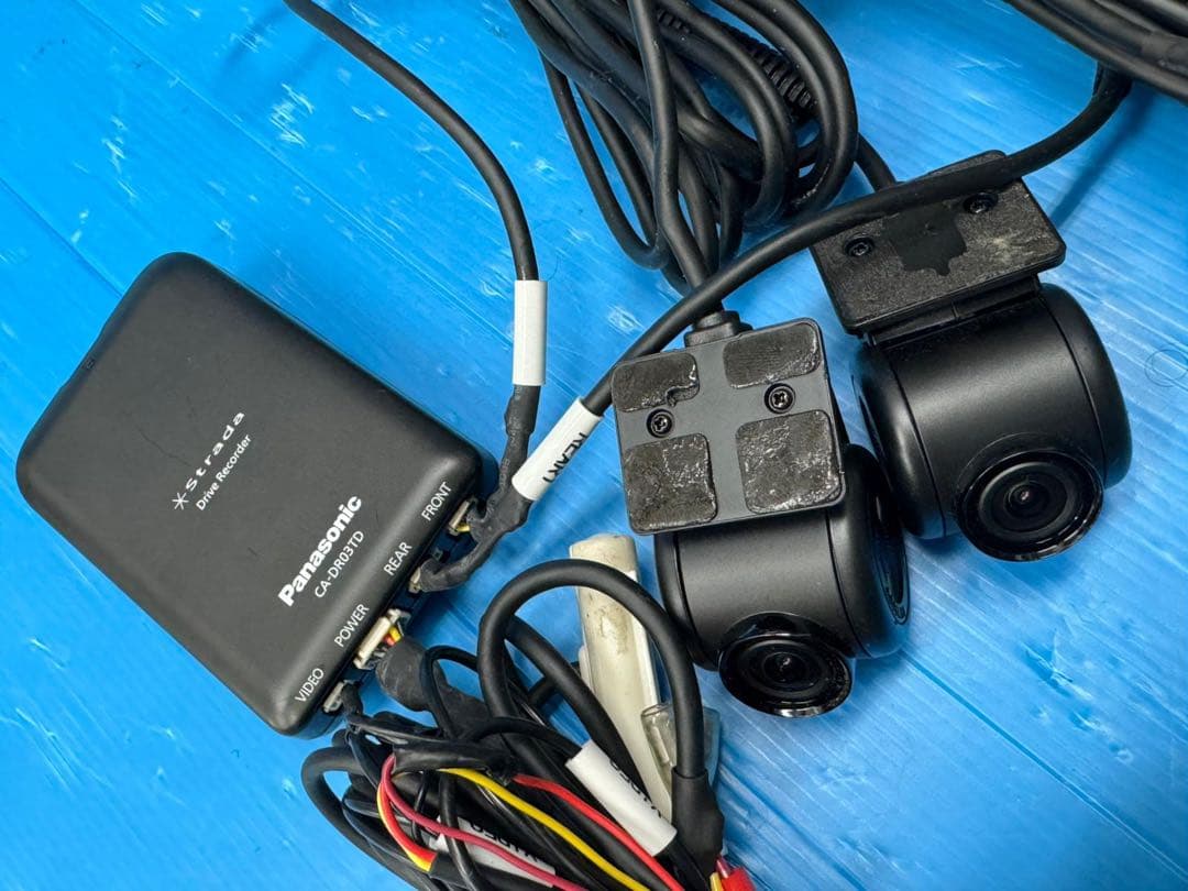 パナソニック ストラーダ CA-DR03TD 前後2カメラ
