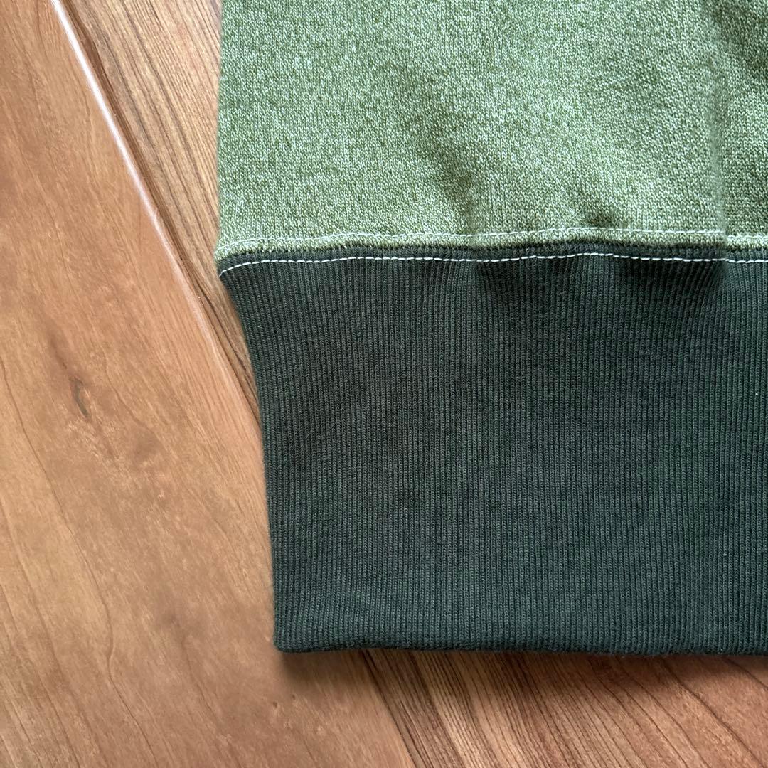 Cushman 両Vスウェット