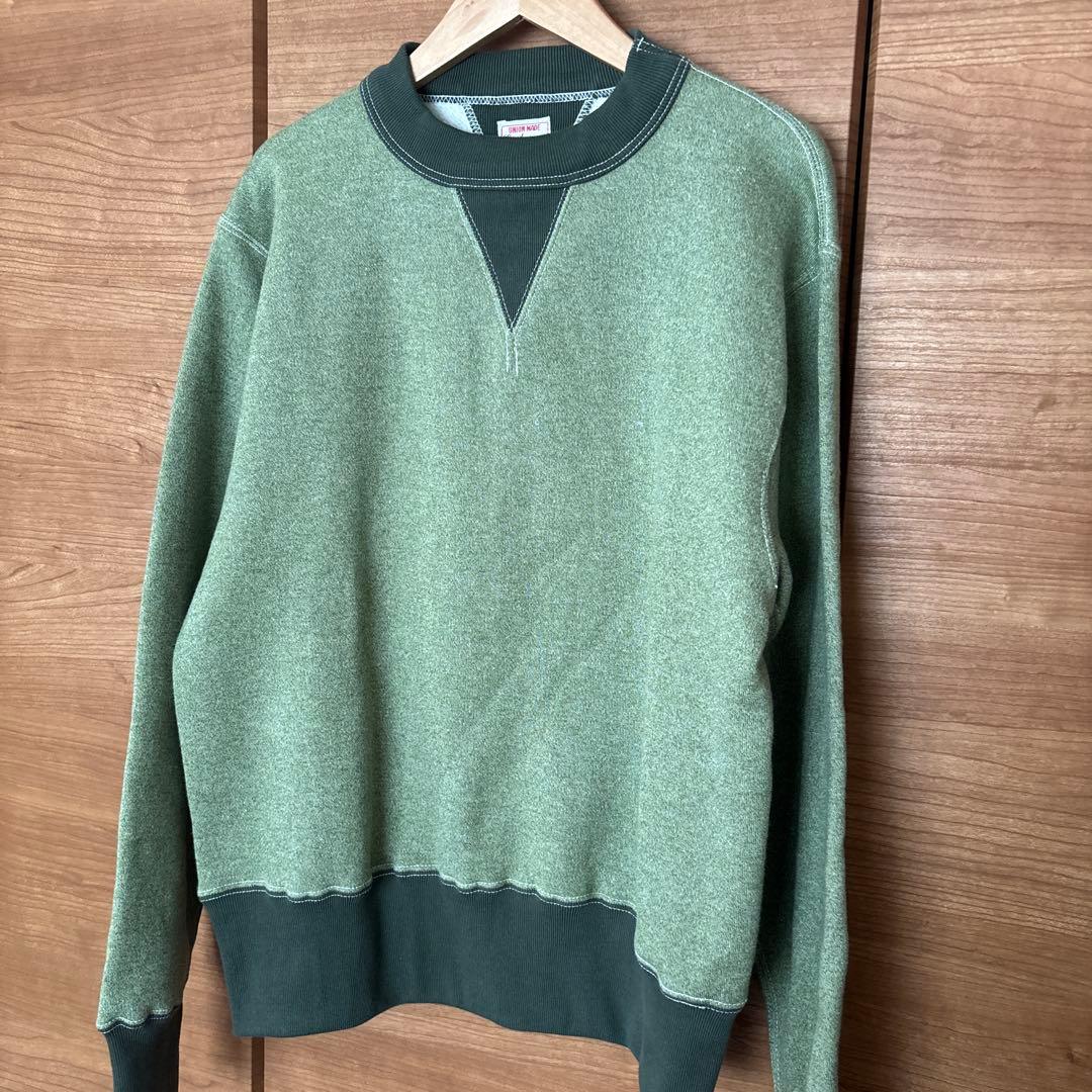 Cushman 両Vスウェット