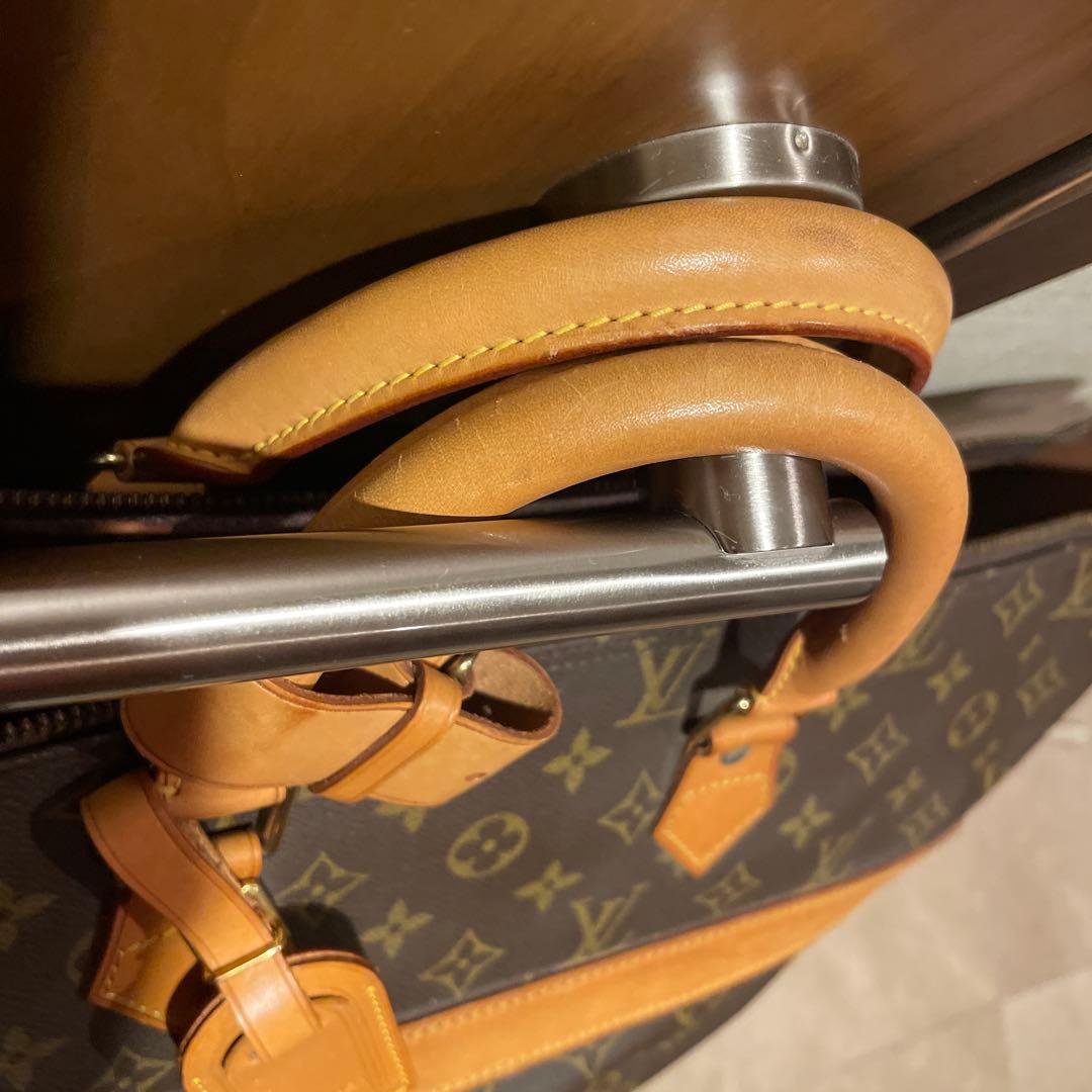 ルイ・ヴィトン　クルーザーバッグ3回使用のみ