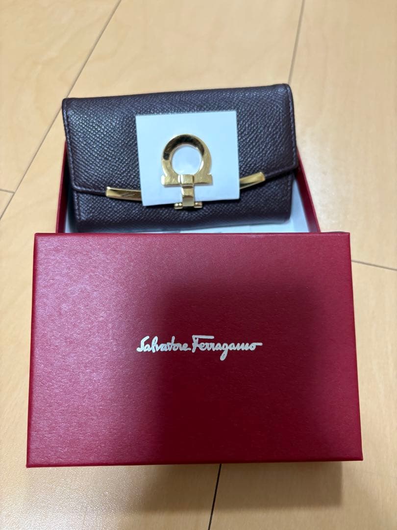 専用 フェラガモキーケース