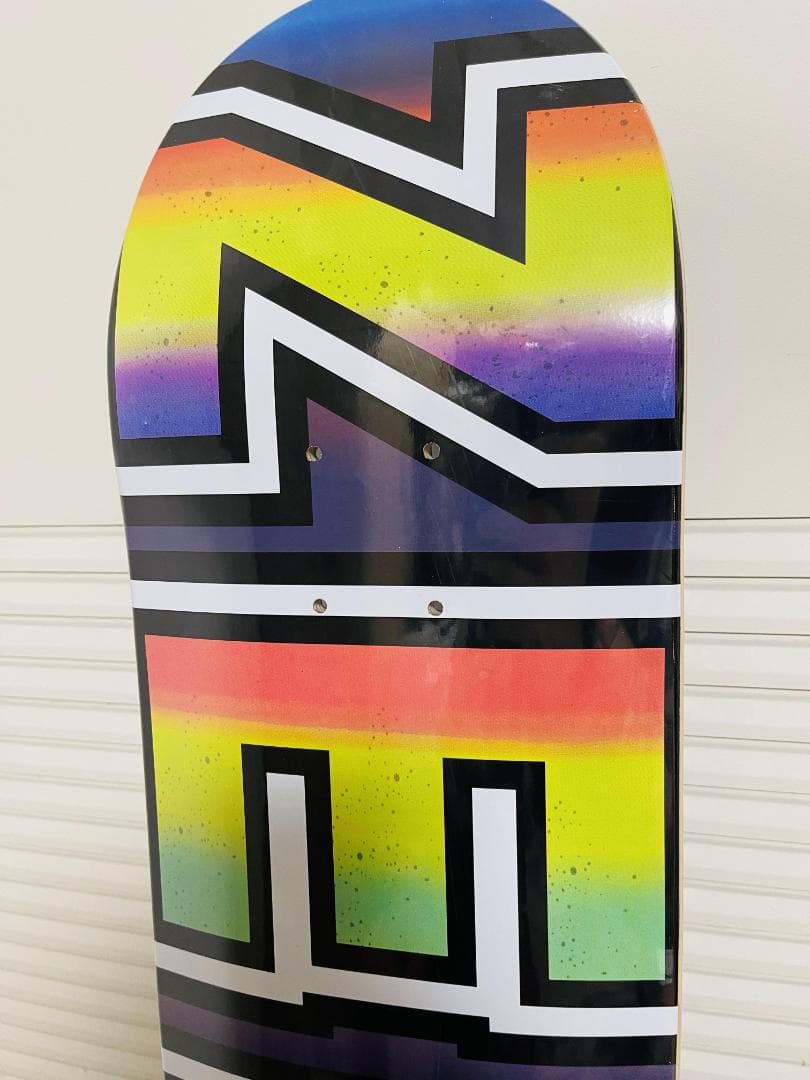 台湾製無地黒デッキテープ付き　ZERO ゼロ スケートボード8.25デッキ