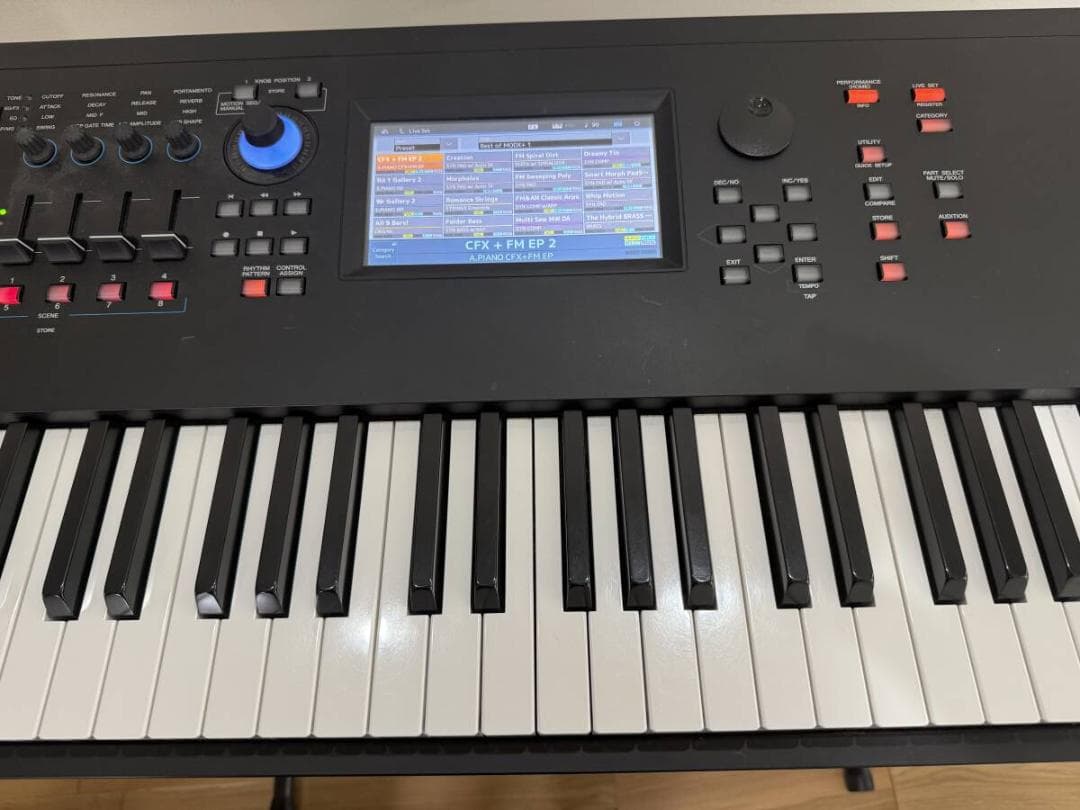 美品 YAMAHA シンセサイザー MODX8+ プラス 88鍵最高級電子ピアノ