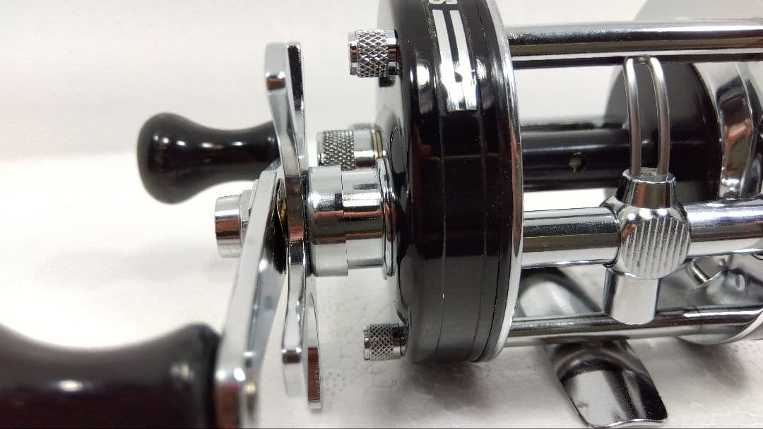 毎日値下早いもん勝ち！AbuStriper アブアンバサダーストライパー5500