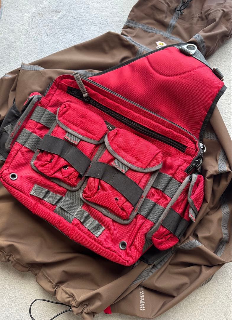 バッグ oakley tactical field gear sling bag 00s