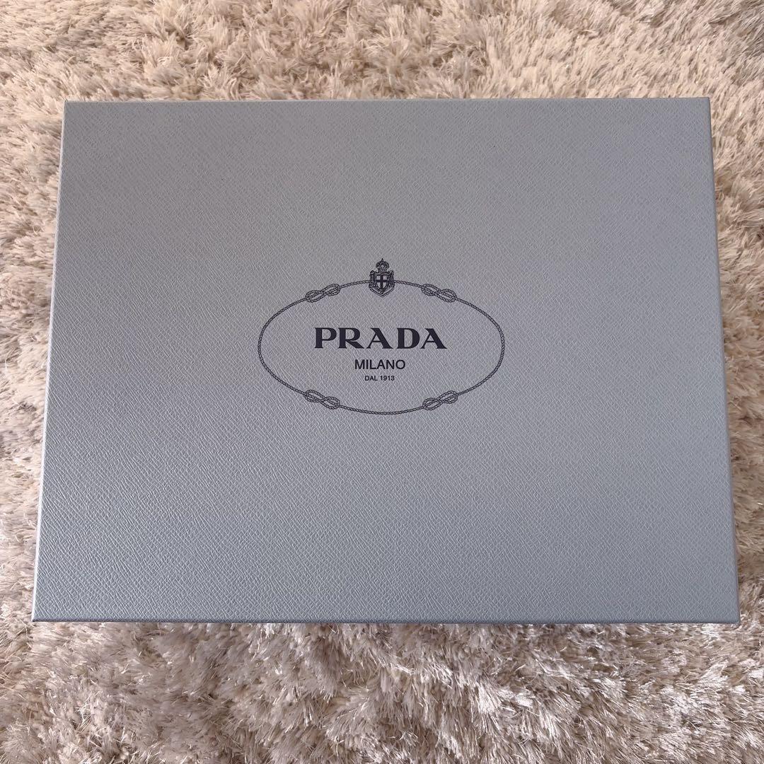 PRADA プラダ チョコレート ブラッシュドレザー ローファー ブラック