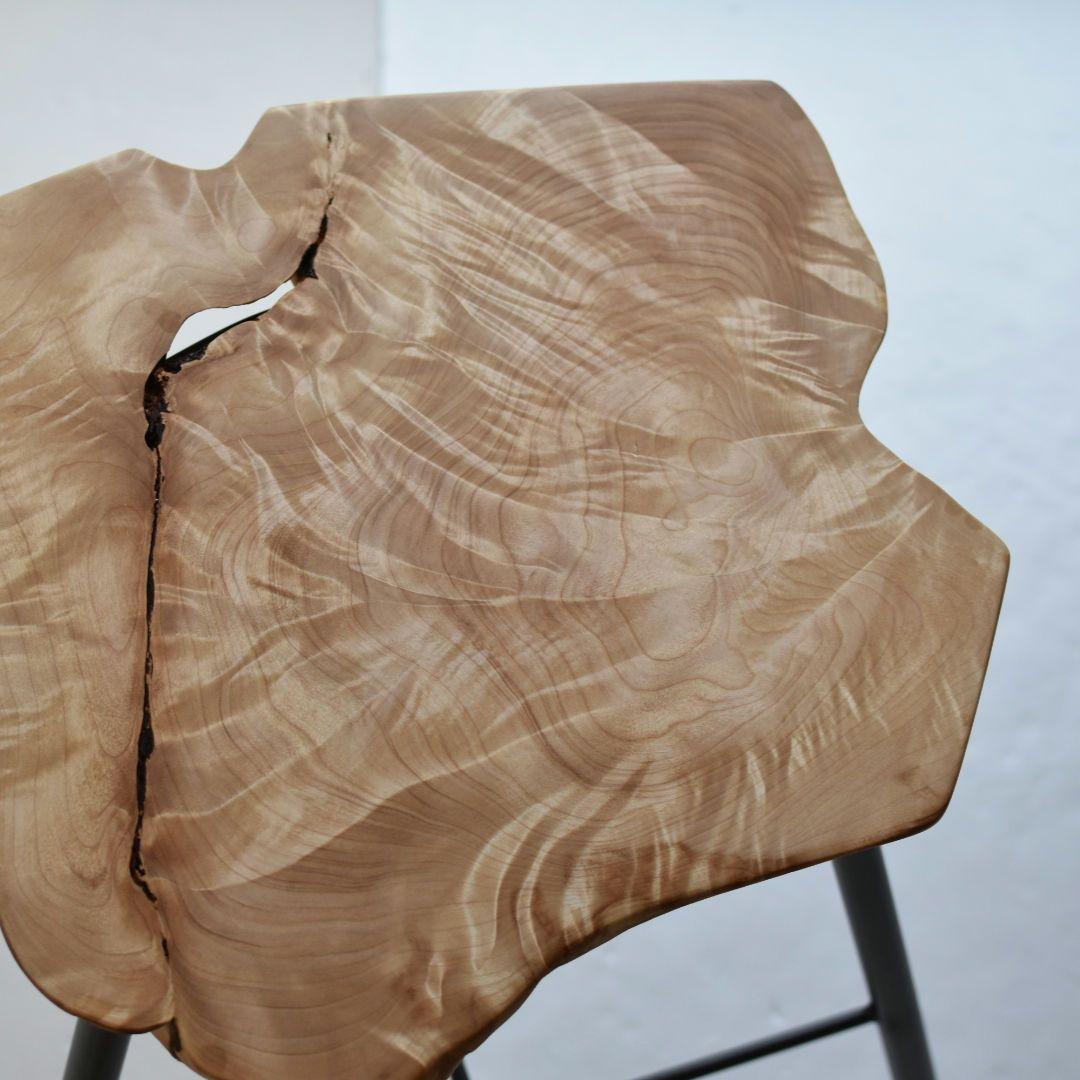 112 栃 ハンドメイド サイドテーブル スツール 花台 腰掛け 椅子 無垢材