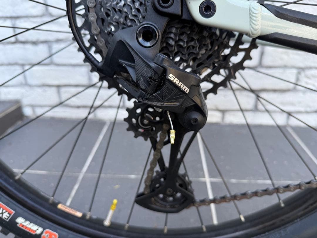 SANTA CRUZ Chameleon 7 AL 29インチ Sサイズ