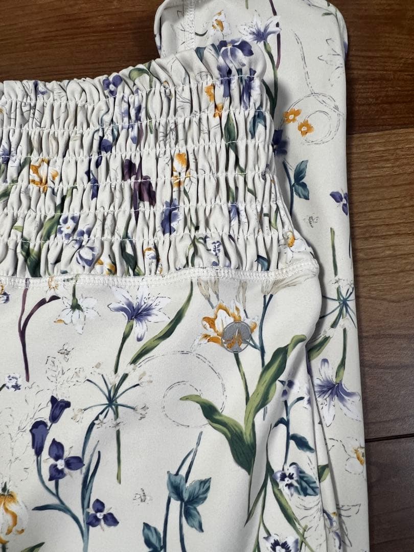 SUKALA ヨガウェア ブラトップ レギンス　ボタニカルシャーリング