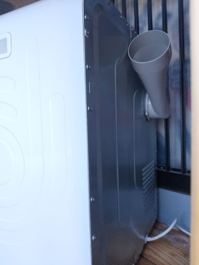 コンパクト前開き電気式衣類乾燥機６キロ