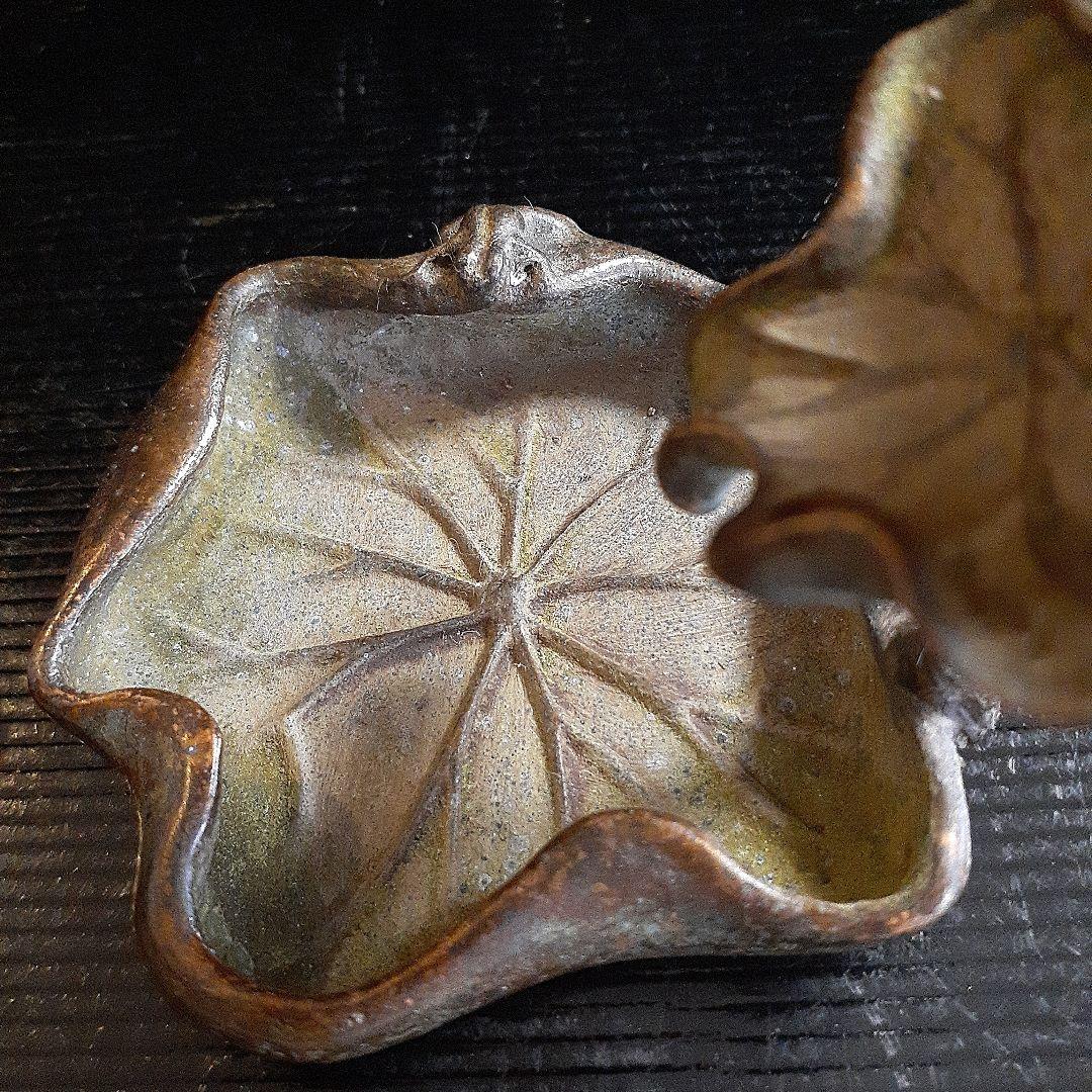 古銅蛙と蓮の花の線香立て