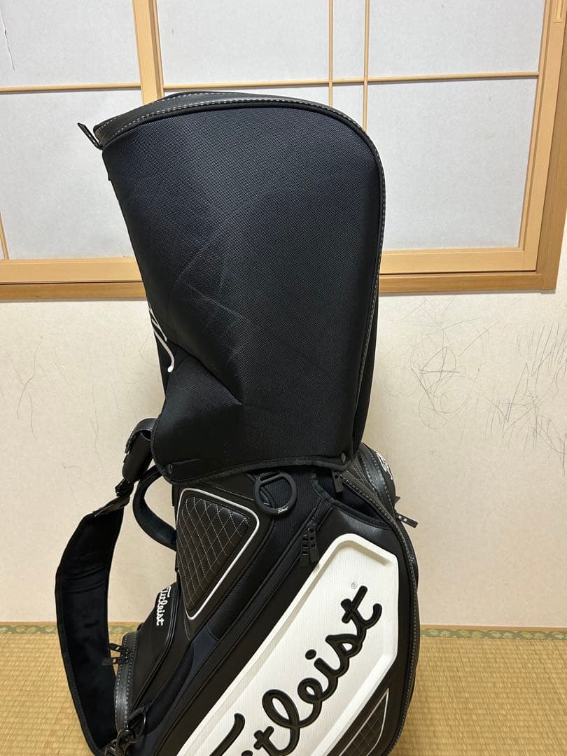 つ　Titleist ツアーキャディバッグ ヘッドカバー、おまけ付き