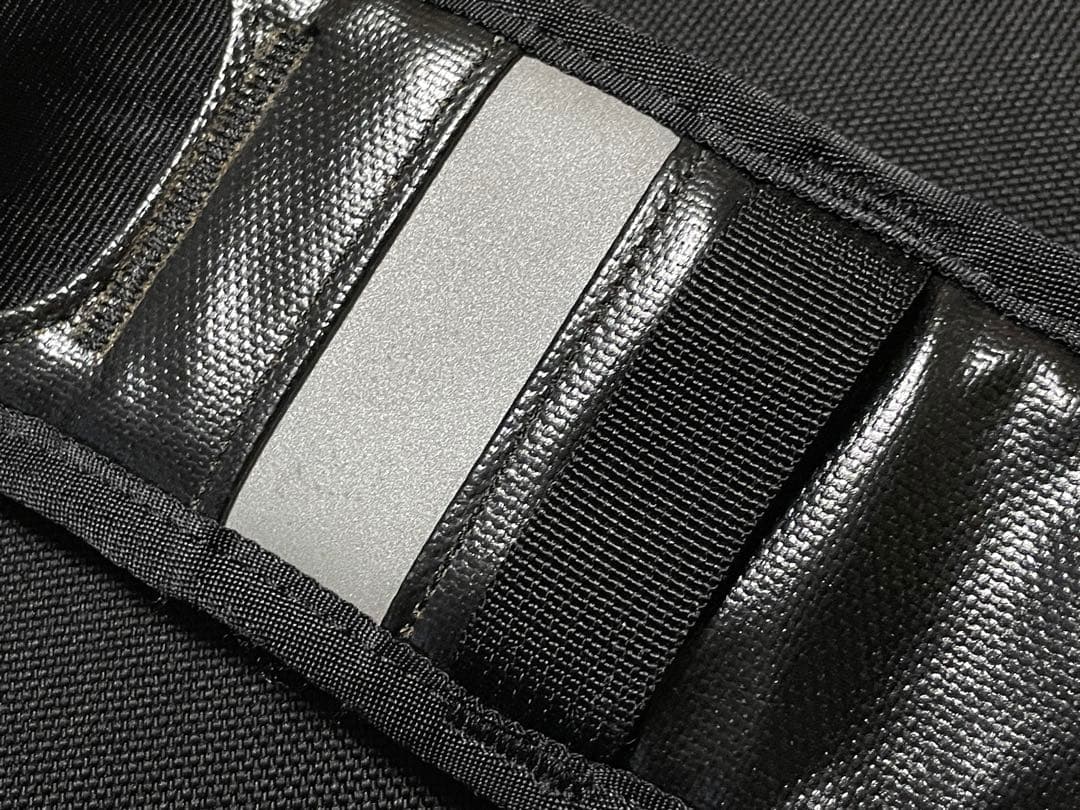 稀少美品 Patagonia 2014 BlackHole Messenger