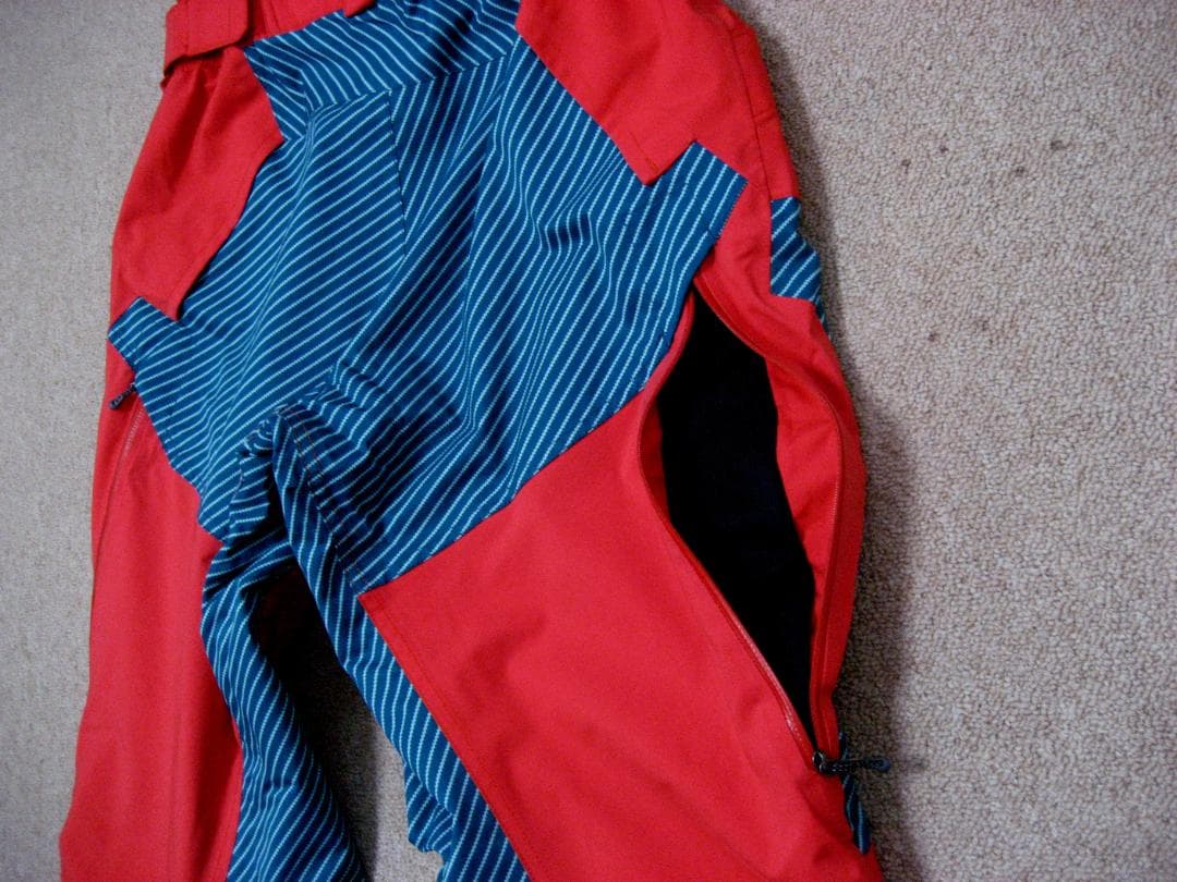 美品 ミズノ 高機能 デモウェア　上下Lサイズ セット ブレスサーモ