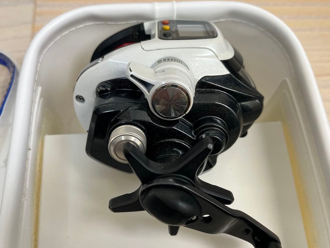 【シーズンイン！】SHIMANO PLAYS 1000 電動リール ケーブル付