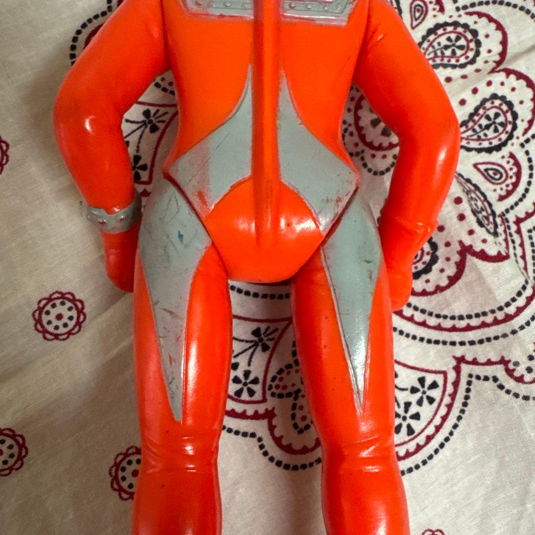 ブルマァク　ウルトラマンタロウ　マスク取れ