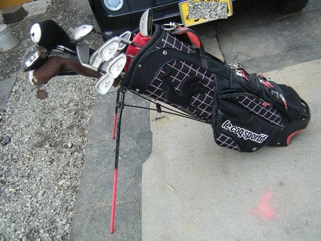 Le coq sportif 　ルコック スポルティフ ゴルフバッグセット。