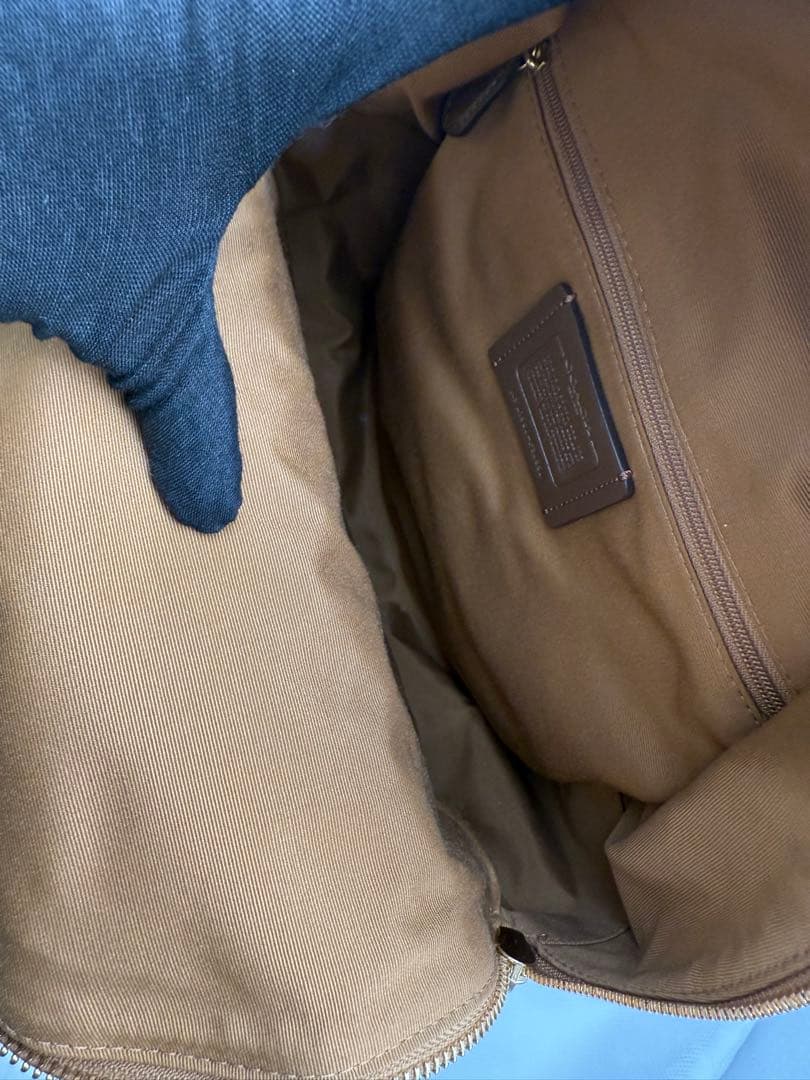 コーチ　ミディアム　チャーリー　バックパック　リュック　F30550