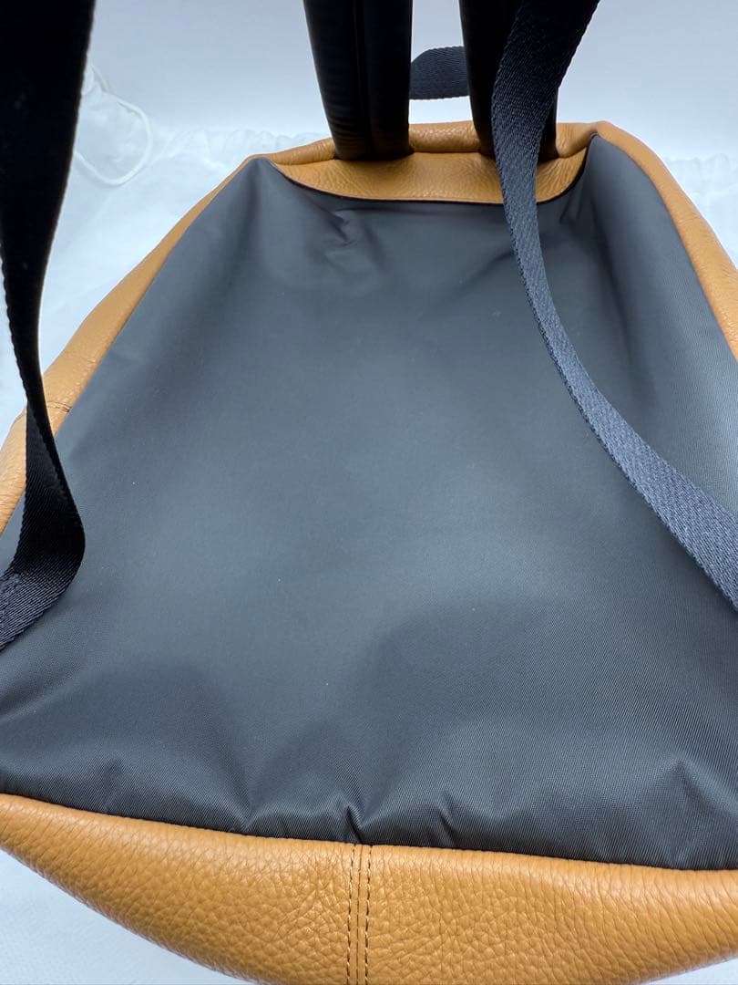 コーチ　ミディアム　チャーリー　バックパック　リュック　F30550