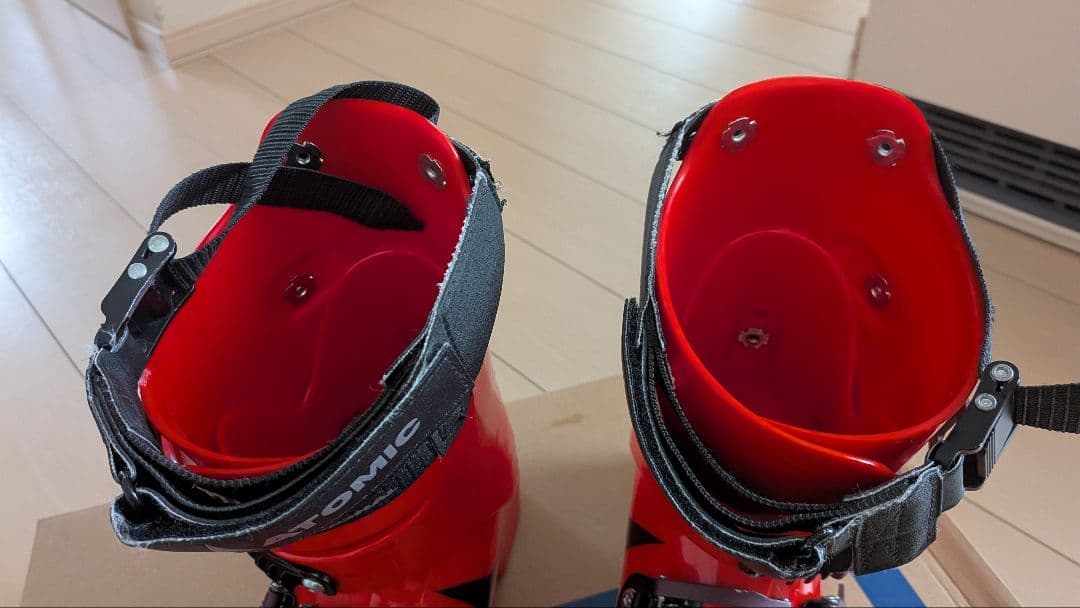 ATOMIC STI 130 25.0〜25.5cm