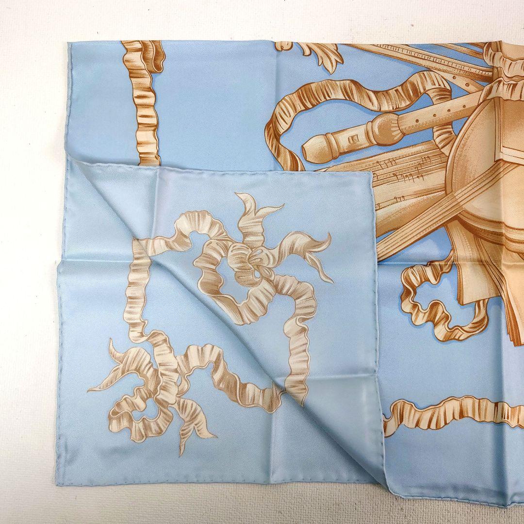 M1219D1 未使用★Christian Dior シルクスカーフ 水色 楽器