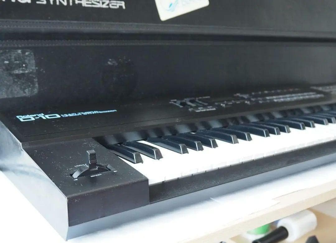 値下しました⭐️美品 ⭐️Roland D-10 シンセサイザー　全鍵盤音出OK