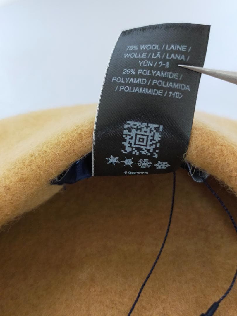 FRED PERRY ベレー帽　ダークキャラメル　正規品　新品　タグ付き